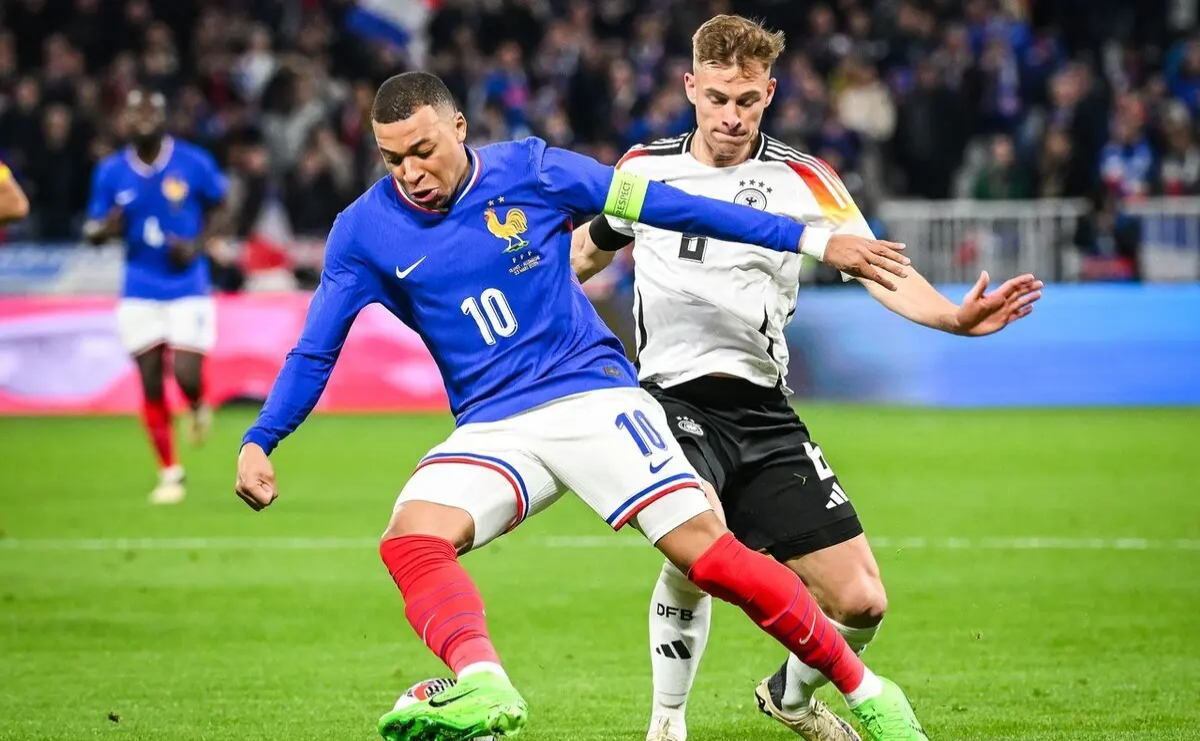 法国队前途光明！，JackeyLove新星出色防守表现突出比赛高潮迭起