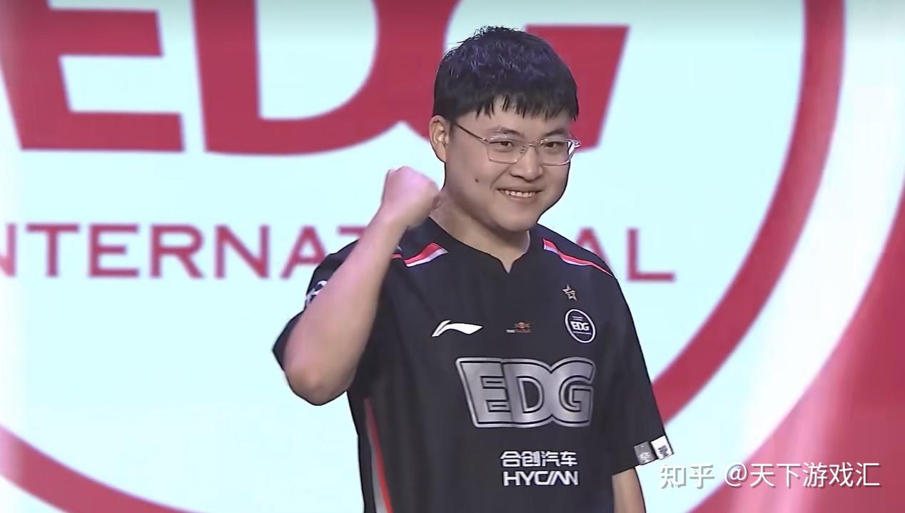 包含Uzi重返赛场，表现优异首场状态出色，法国队观众沸腾！比赛高潮迭起的词条