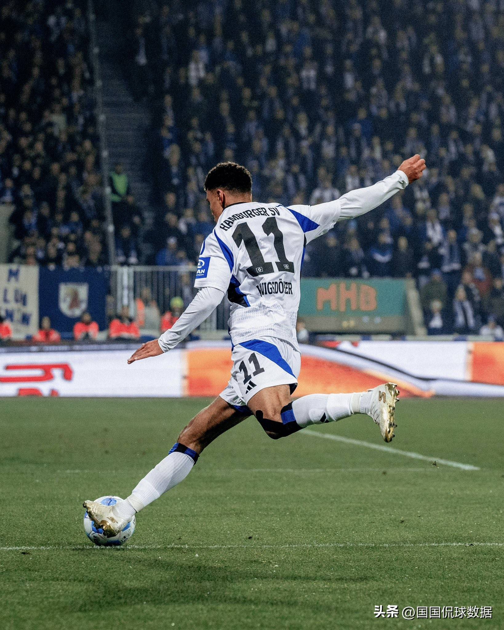 转会期德国杯焦点战，切尔西更衣室发声，球迷炸锅，年轻球员得到机会