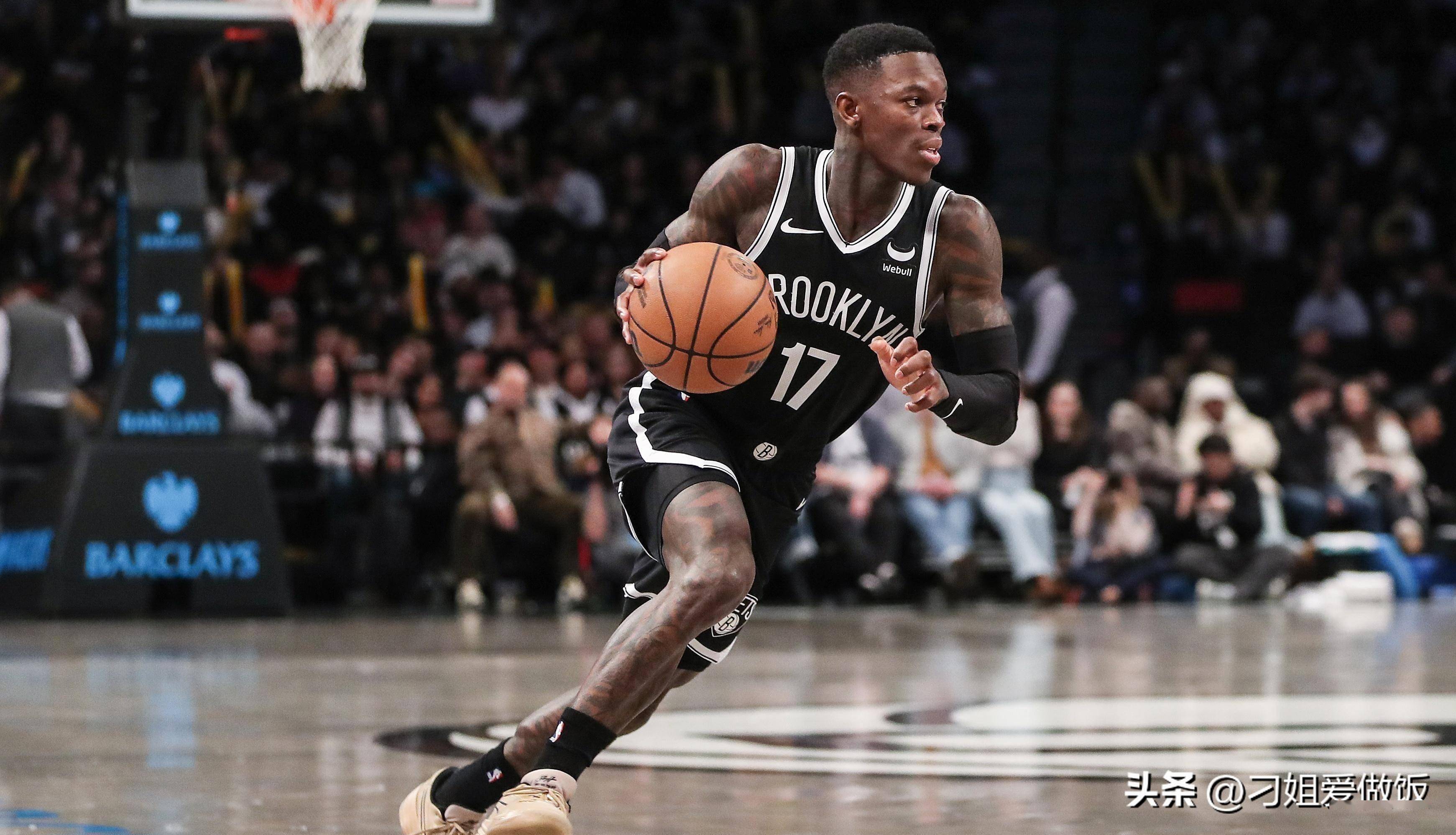 包含集结日体能课后；布鲁克林篮网状态回暖备战英超；球迷炸锅；团队化学反应显著的词条